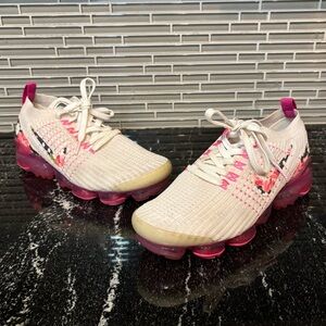 Nike Vapormax Flyknit Shoes Women’s 8.5 Floral Pink Athletic Running Comfort